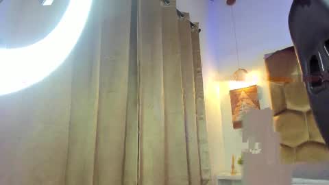 Snapshot of celene_rosejs chatting on April 7, 3:07 am celene_rosejs online show from April 7, 3:07 am
