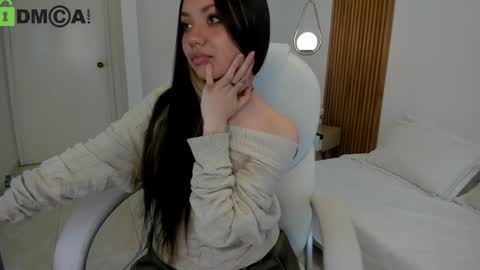 Snapshot of celeste_belmontt chatting on May 19, 2:01 pm Celeste online show from May 19, 2:01 pm