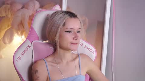 Celeste  online show from October 20, 8:53 pm