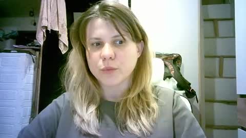 celeste_naughty_ online show from April 13, 10:32 am