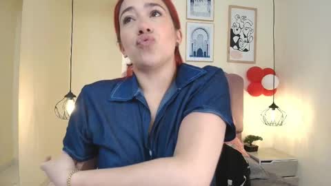 Snapshot of celestee15_ chatting on March 24, 11:26 am Celeste online show from March 24, 11:26 am