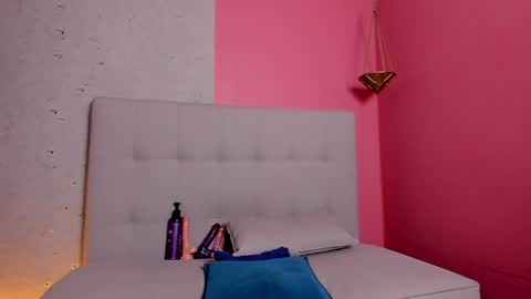 Snapshot of celestelewis_ chatting on February 7, 7:49 pm Celeste  online show from February 7, 7:49 pm