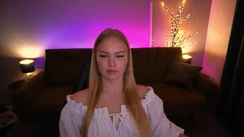 celestenoirr online show from September 11, 7:52 am