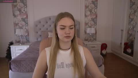 celestenoirr online show from January 19, 7:45 am