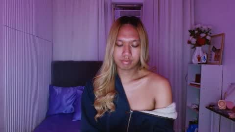 Snapshot of celestinalinaa chatting on November 17, 2:34 pm Celeste online show from November 17, 2:34 pm