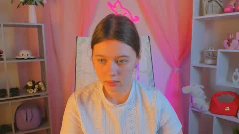 your cute kitty online show from February 24, 2:59 pm