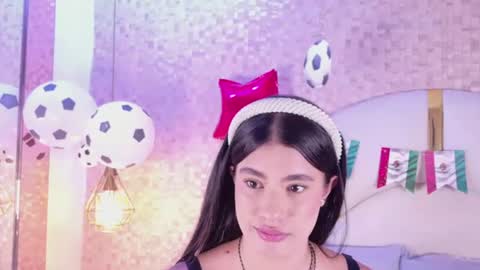 Snapshot of celestte_sm chatting on June 22, 7:22 pm celestte_sm online show from June 22, 7:22 pm