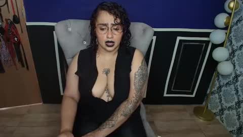 Snapshot of celestte_sweet chatting on May 9, 12:32 pm online show from May 9, 12:32 pm