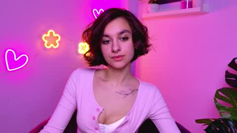  Celine  online show from December 21, 4:41 am