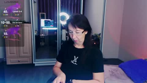 Snapshot of celine_faer1 chatting on May 14, 12:12 pm Celine online show from May 14, 12:12 pm