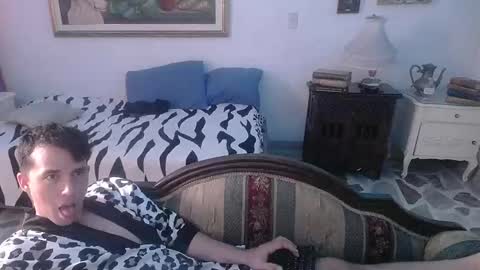 Snapshot of centurionjohnny chatting on December 2, 11:01 am centurionjohnny online show from December 2, 11:01 am