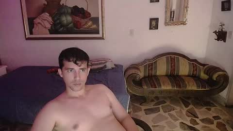 Snapshot of centurionjohnny chatting on December 14, 11:34 pm centurionjohnny online show from December 14, 11:34 pm