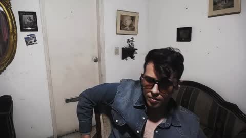 Snapshot of centurionjohnny chatting on March 29, 8:53 pm centurionjohnny online show from March 29, 8:53 pm