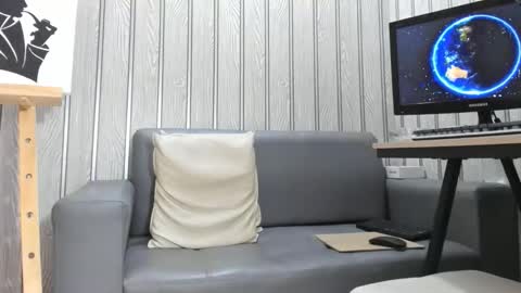Snapshot of cesar_dant chatting on March 15, 6:47 pm Cesar online show from March 15, 6:47 pm