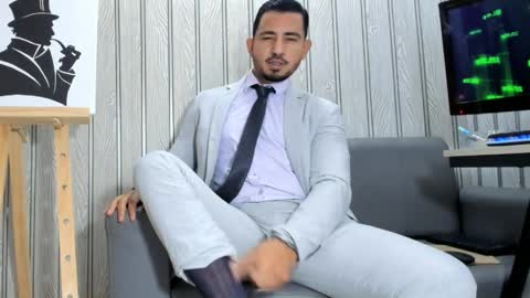 Snapshot of cesar_dant chatting on April 7, 4:18 pm Cesar online show from April 7, 4:18 pm