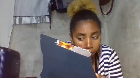 Snapshot of cettehot chatting on February 1, 5:39 am cette soa online show from February 1, 5:39 am