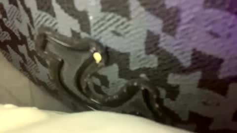 Snapshot of cezarthebreeder chatting on February 22, 9:24 pm cezarthebreeder online show from February 22, 9:24 pm