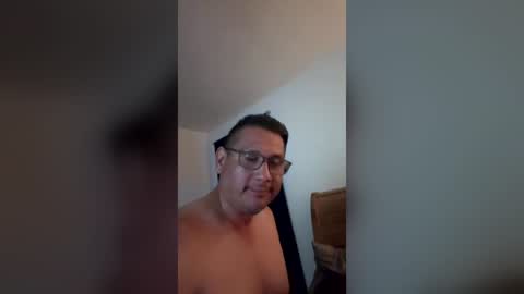 Snapshot of cgarciadc74 chatting on July 19, 10:41 am cgarciadc74 online show from July 19, 10:41 am