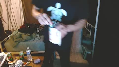 cguffey2284 online show from March 22, 9:02 am