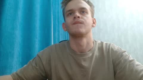 Snapshot of ch1lldril chatting on January 13, 11:10 pm ch1lldrill online show from January 13, 11:10 pm