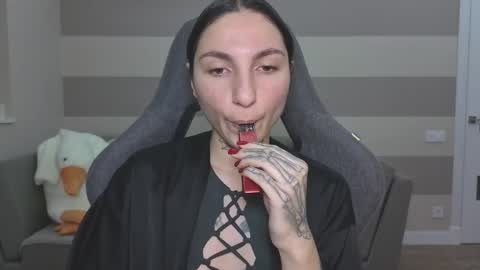 Kate online show from October 31, 6:25 am