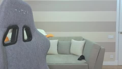 Kate online show from April 3, 7:45 pm