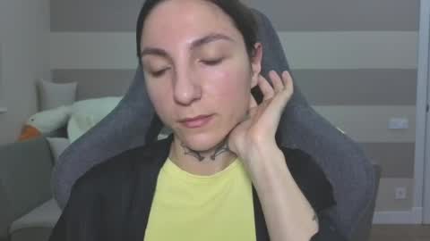 Snapshot of chabibiann chatting on June 2, 7:21 am Kate online show from June 2, 7:21 am
