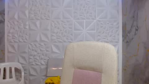 Snapshot of chacorta_ chatting on June 11, 1:42 pm chacorta_ online show from June 11, 1:42 pm