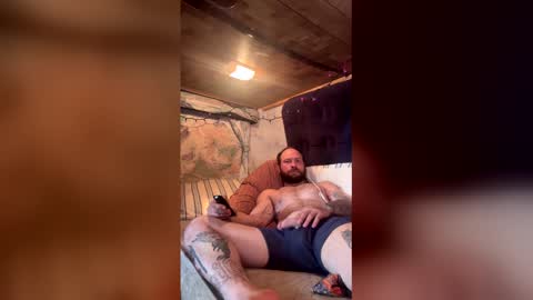 Snapshot of chaddo1193 chatting on May 4, 4:19 am chaddo1193 online show from May 4, 4:19 am