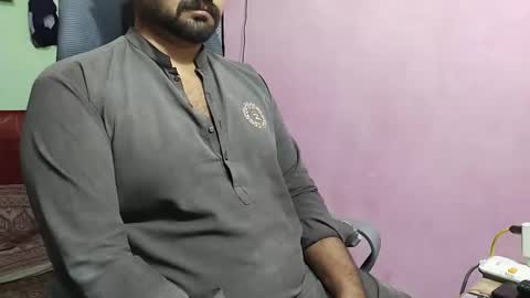 Snapshot of chadipluskhangarh chatting on April 18, 7:58 pm Stormydick online show from April 18, 7:58 pm