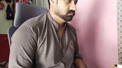 Snapshot of chadipluskhangarh chatting on April 19, 8:24 am Stormydick online show from April 19, 8:24 am