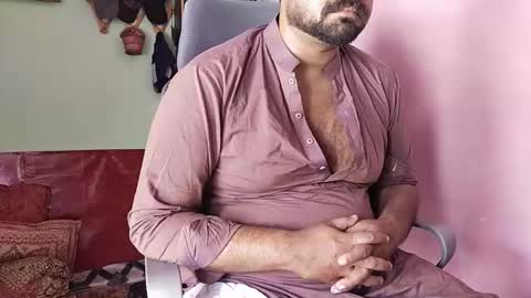 Snapshot of chadipluskhangarh chatting on April 20, 8:39 am Stormydick online show from April 20, 8:39 am