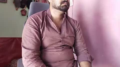 Snapshot of chadipluskhangarh chatting on April 21, 8:09 am Stormydick online show from April 21, 8:09 am