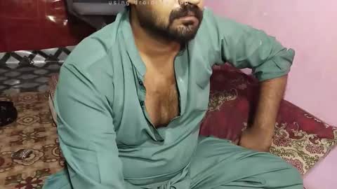 Snapshot of chadipluskhangarh chatting on April 21, 8:12 pm Stormydick online show from April 21, 8:12 pm