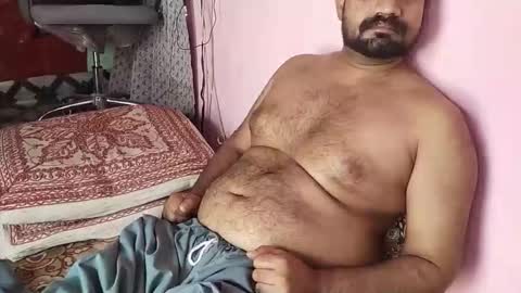 Snapshot of chadipluskhangarh chatting on April 22, 8:39 am Stormydick online show from April 22, 8:39 am