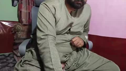 Snapshot of chadipluskhangarh chatting on May 5, 6:05 pm Stormydick online show from May 5, 6:05 pm