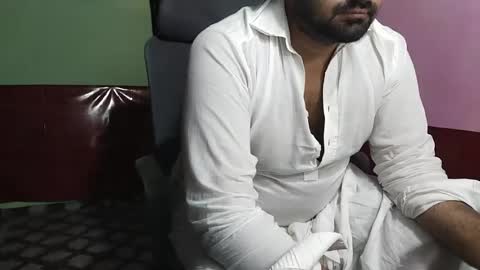 Snapshot of chadipluskhangarh chatting on May 14, 9:32 pm Stormydick online show from May 14, 9:32 pm