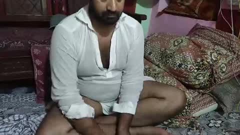Snapshot of chadipluskhangarh chatting on May 21, 9:22 pm Stormydick online show from May 21, 9:22 pm