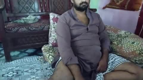Snapshot of chadipluskhangarh chatting on May 22, 9:26 am Stormydick online show from May 22, 9:26 am