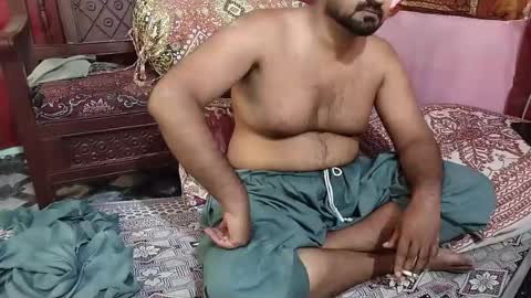 Snapshot of chadipluskhangarh chatting on May 23, 9:24 am Stormydick online show from May 23, 9:24 am