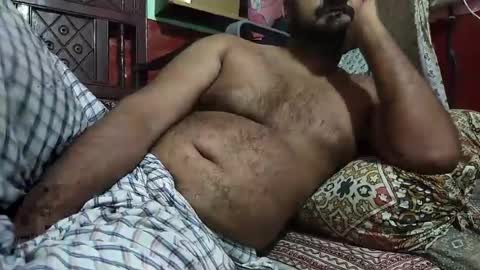 Snapshot of chadipluskhangarh chatting on May 27, 8:17 pm Stormydick online show from May 27, 8:17 pm