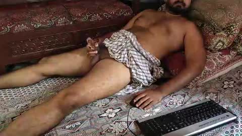 Snapshot of chadipluskhangarh chatting on May 29, 8:34 am Stormydick online show from May 29, 8:34 am