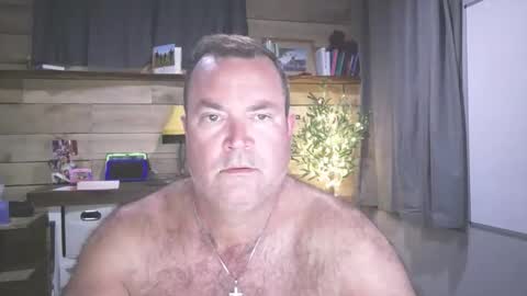 Snapshot of chadmichaell chatting on April 27, 12:14 pm chadmichaell online show from April 27, 12:14 pm