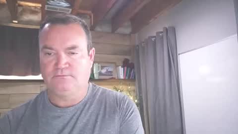 Snapshot of chadmichaell chatting on May 11, 1:28 pm chadmichaell online show from May 11, 1:28 pm