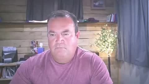 Snapshot of chadmichaell chatting on May 18, 5:41 pm chadmichaell online show from May 18, 5:41 pm