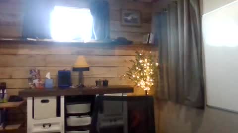 Snapshot of chadmichaell chatting on May 25, 10:05 pm chadmichaell online show from May 25, 10:05 pm