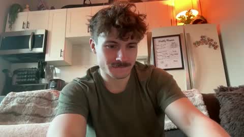 ChadTitan online show from April 7, 11:04 pm