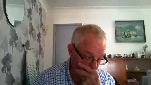 Snapshot of champers37 chatting on May 31, 9:27 am Champers online show from May 31, 9:27 am