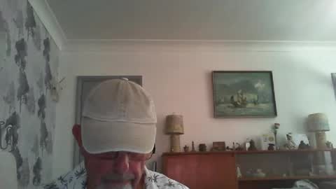 Snapshot of champers37 chatting on July 3, 8:43 am Champers online show from July 3, 8:43 am