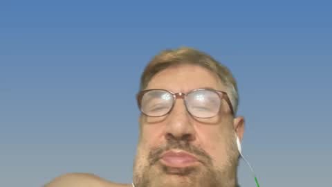 Snapshot of champsex305610 chatting on February 25, 6:53 pm champsex305610 online show from February 25, 6:53 pm